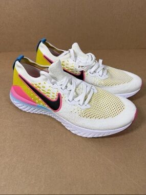 Nike Epic React Flyknit 2 White Black Pink Blast Mens Running Shoes